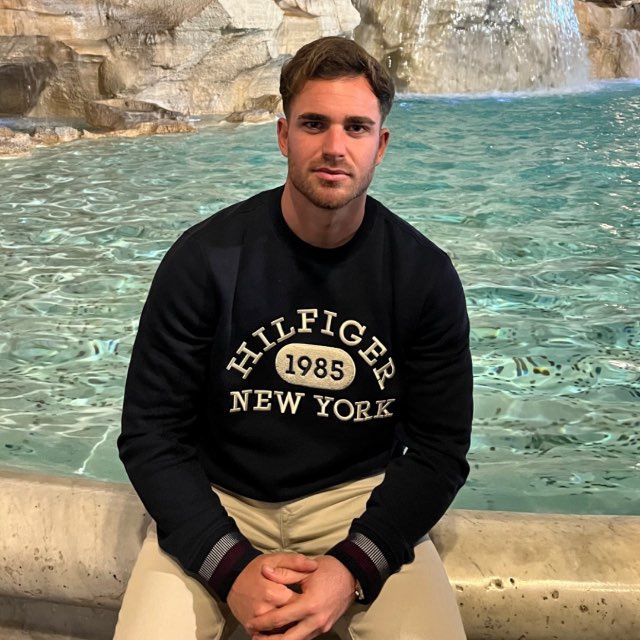 Фото менеджера